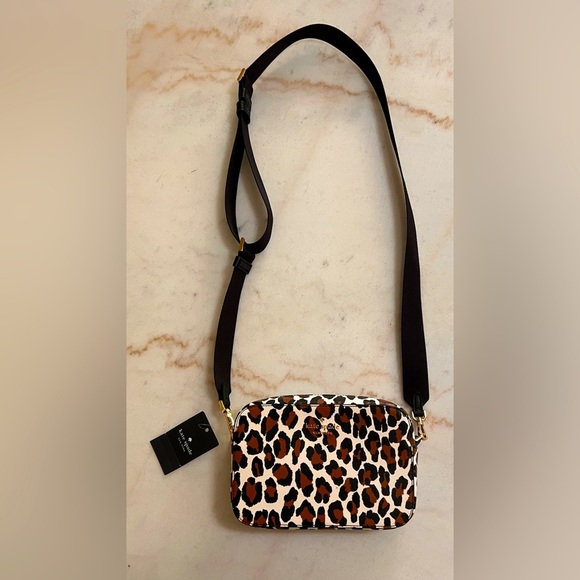 Kate Spade New York Leopard Print Crossbody Camera Bag New With Tags - Picture 1 of 8